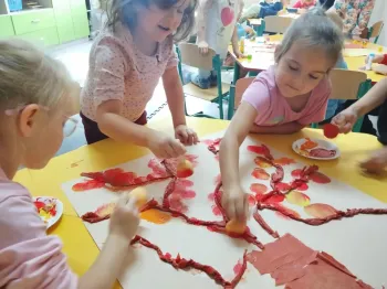 9eae01db-a007-4e26-91cb-ccb7c6d56168