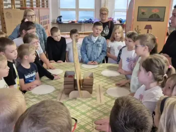 fb_img_1759159363397