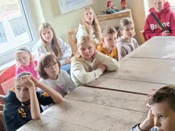 ba9f7a22-295f-4a27-b679-02cc555f44f3