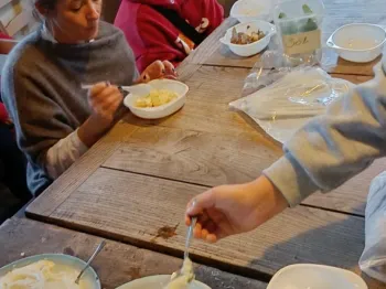 ee581574-67d9-4dad-93ff-adbbdf5c364a