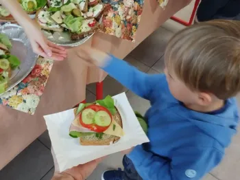 f0aef047-48f0-45e1-ba76-15d0e5e7fbaf