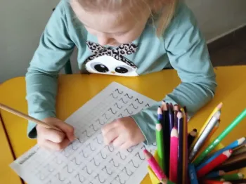 560a0795-6460-4667-8935-f8e401b7797e