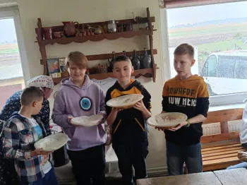 bb2bd8e6-ae8d-4b55-be83-3d2a44b33a4d