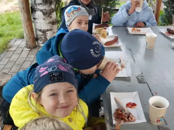 b7787b09-94cd-442f-9f53-5cff114eede8