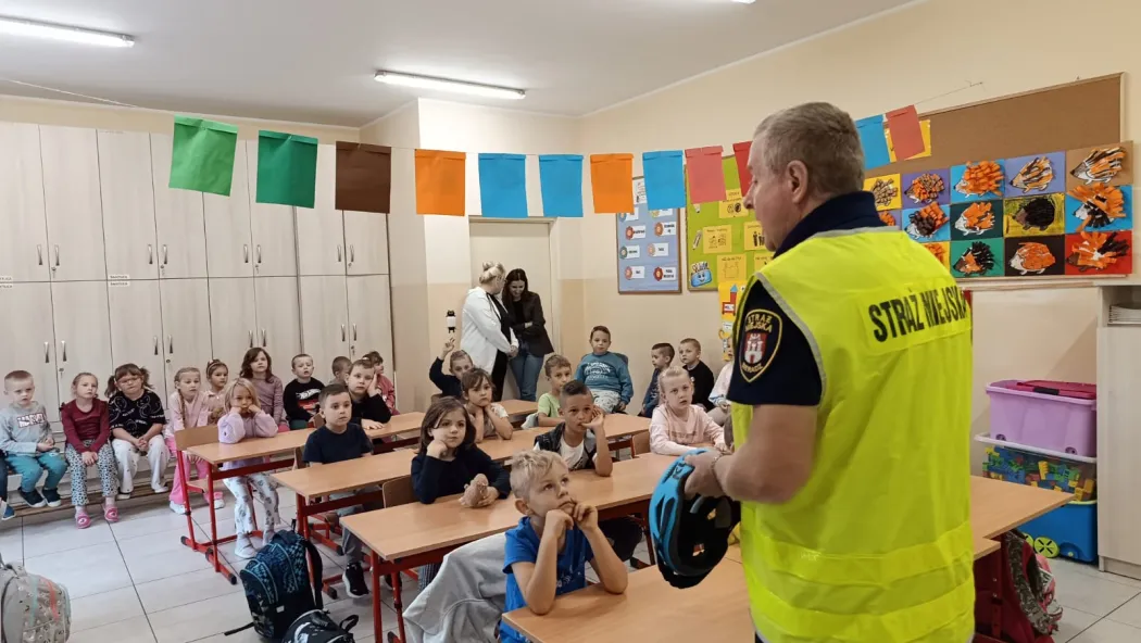 Spotkanie uczniów kl.0-III z pracownikami Straży Miejskiej