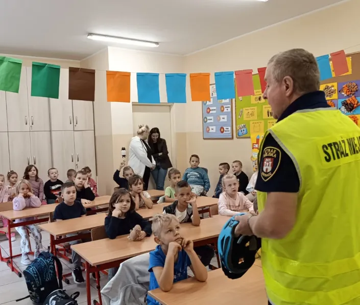 Spotkanie uczniów kl.0-III z pracownikami Straży Miejskiej